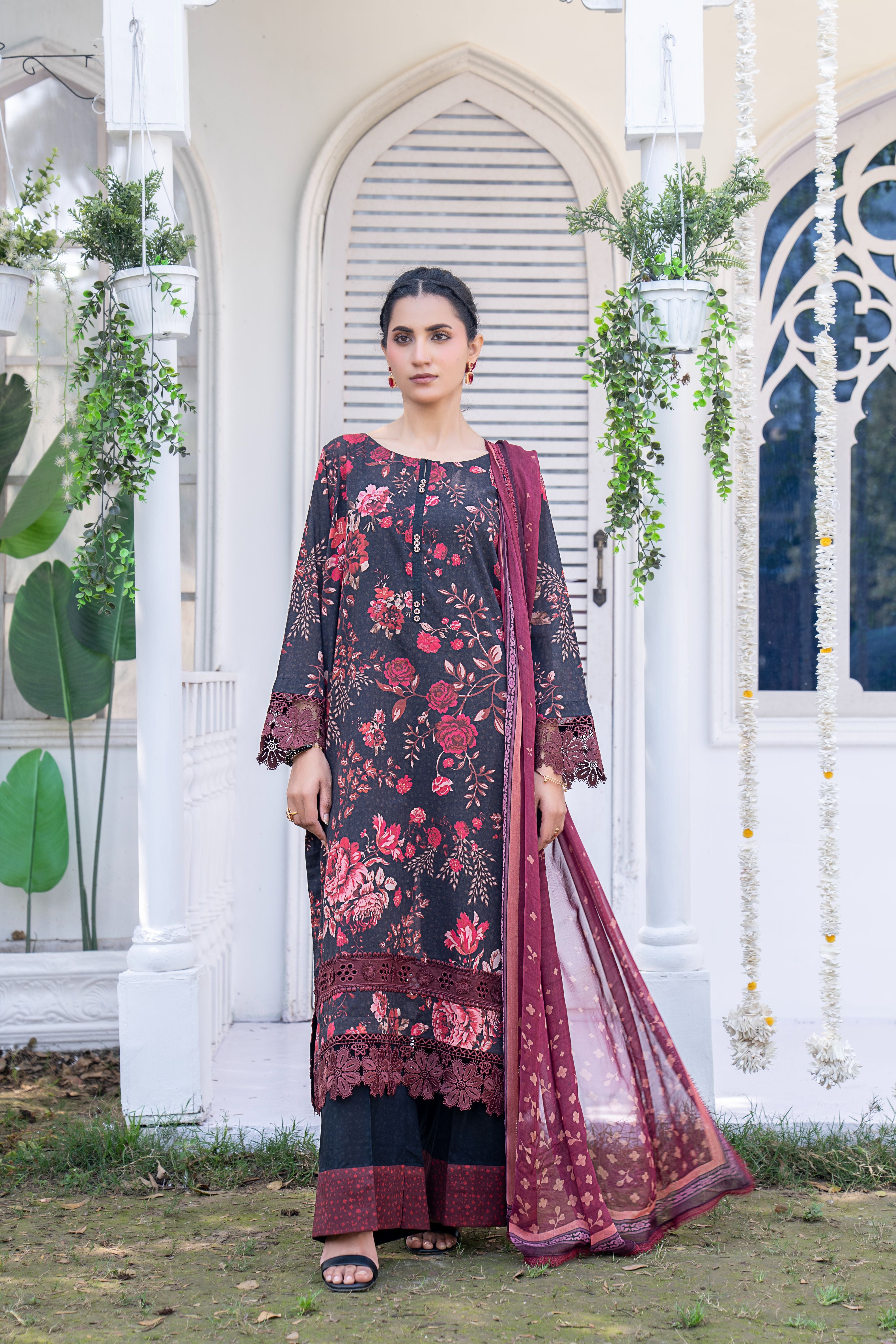 3 PIECE - PRINTED LAWN SUIT